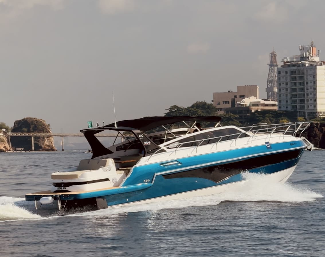 Real Powerboats aposta em inovação no Rio Boat Show 2025